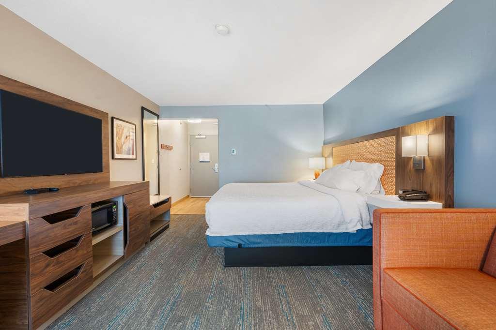 Hampton Inn Ottawa - Starved Rock Area Room photo